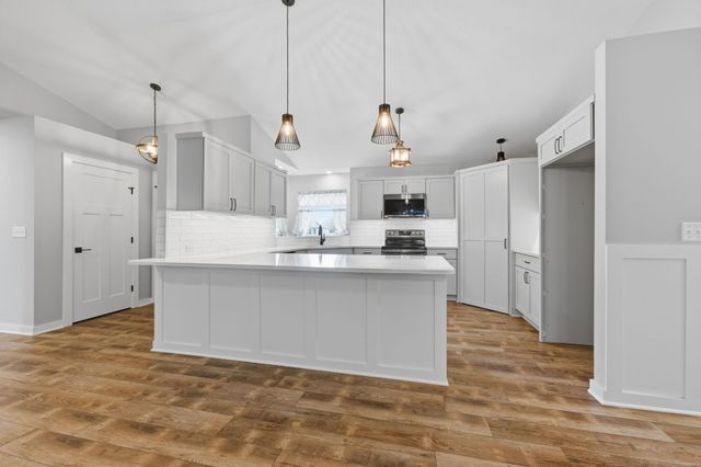 15009 W Hayden Cir, Wichita, KS 67235