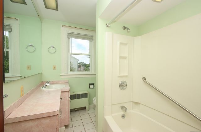 21 Cherry Street, Seymour, CT 06483