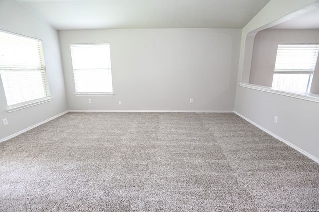 6915 CUTTING CRK, San Antonio, TX 78244