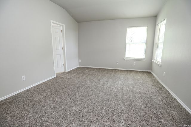 6915 CUTTING CRK, San Antonio, TX 78244