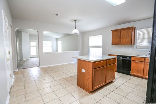 6915 CUTTING CRK, San Antonio, TX 78244