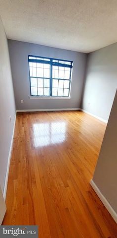 95 O'NEILL CT., Lawrence, NJ 08648