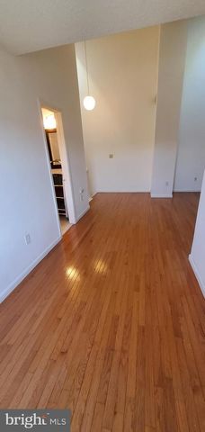 95 O'NEILL CT., Lawrence, NJ 08648