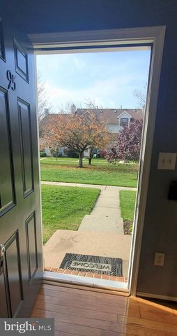 95 O'NEILL CT., Lawrence, NJ 08648