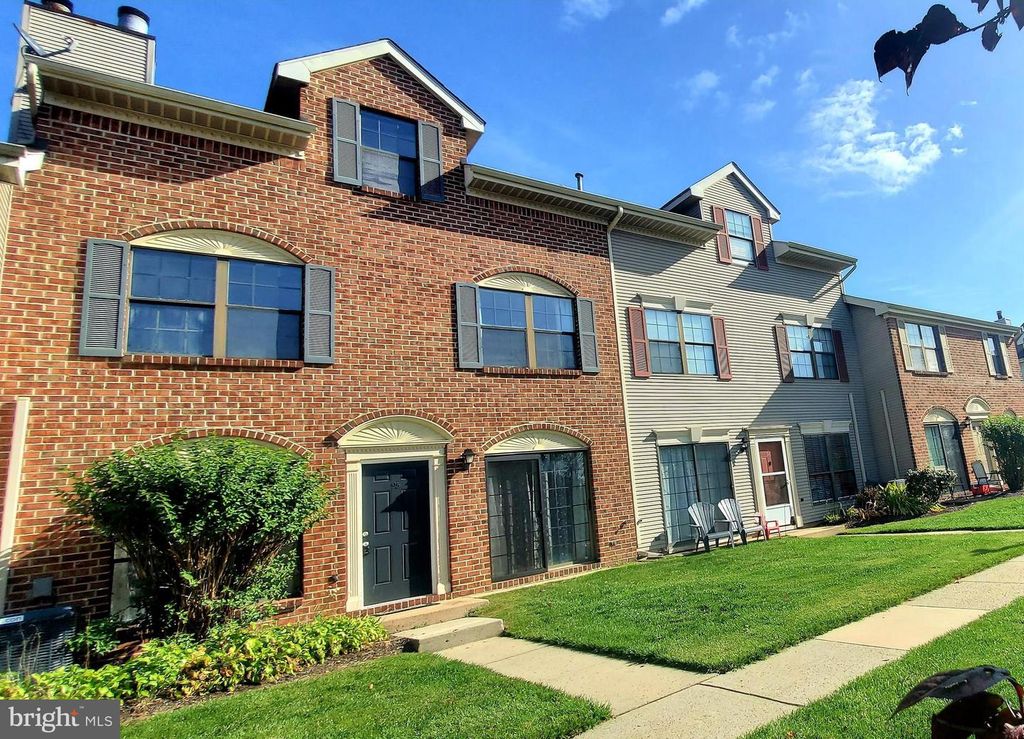 95 O'NEILL CT., Lawrence, NJ 08648