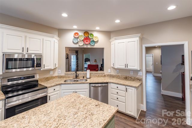 278 Chelveston Drive, Rock Hill, SC 29732