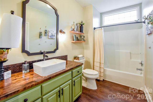 278 Chelveston Drive, Rock Hill, SC 29732