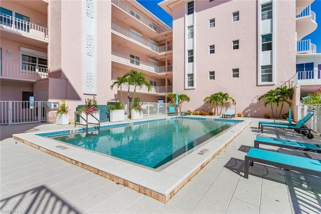 26236 Hickory BLVD # 7, Bonita Springs, FL 34134