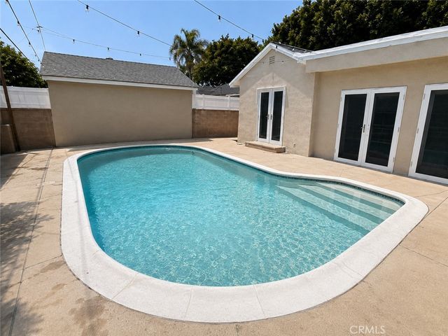 100 W Bort Street, Long Beach, CA 90805