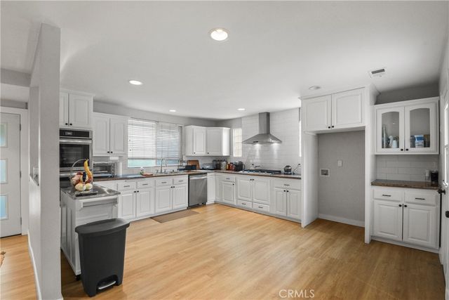 100 W Bort Street, Long Beach, CA 90805