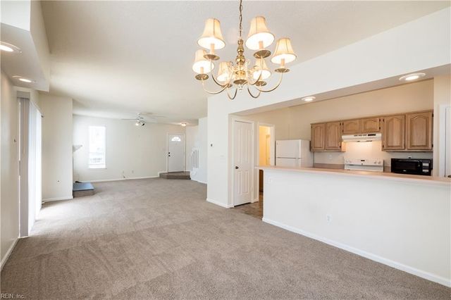 524 Furman Court CT, Virginia Beach, VA 23462