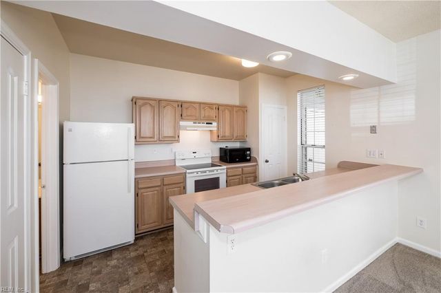 524 Furman Court CT, Virginia Beach, VA 23462