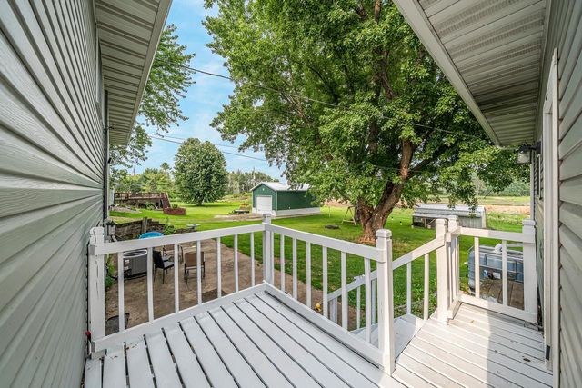 714 GIESE STREET, Hortonville, WI 54944