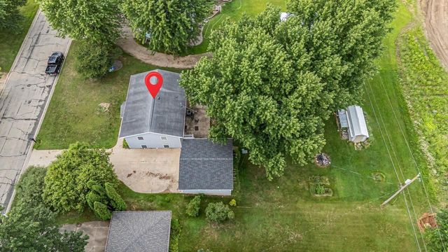 714 GIESE STREET, Hortonville, WI 54944