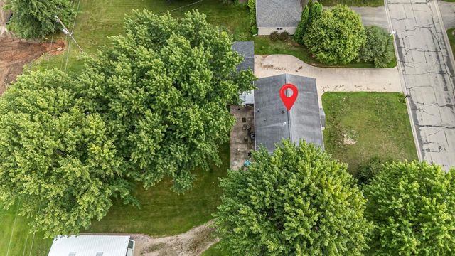 714 GIESE STREET, Hortonville, WI 54944