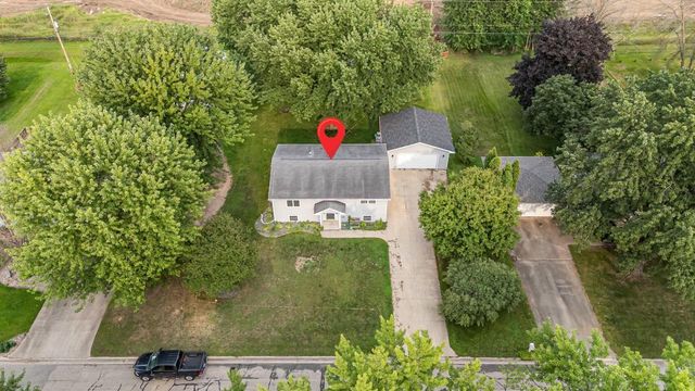 714 GIESE STREET, Hortonville, WI 54944