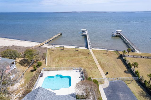 6131 River Sound Circle, Southport, NC 28461