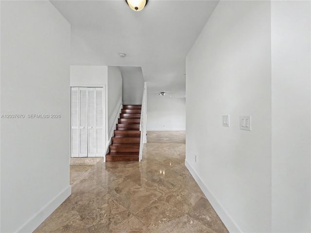 4725 NW 104th Avenue, Doral, FL 33178