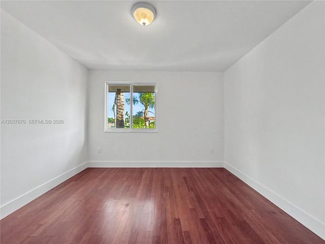 4725 NW 104th Avenue, Doral, FL 33178