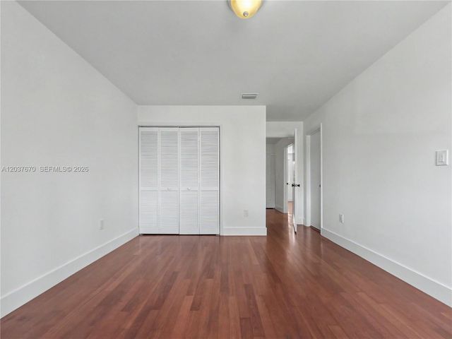 4725 NW 104th Avenue, Doral, FL 33178