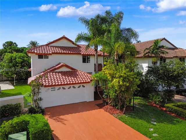 4725 NW 104th Avenue, Doral, FL 33178