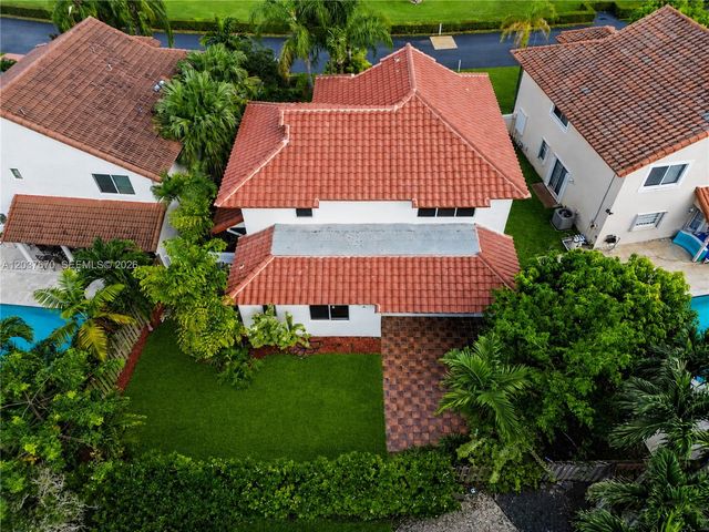 4725 NW 104th Avenue, Doral, FL 33178