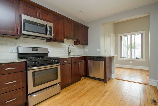 643 HINMAN Avenue 3S, Evanston, IL 60202