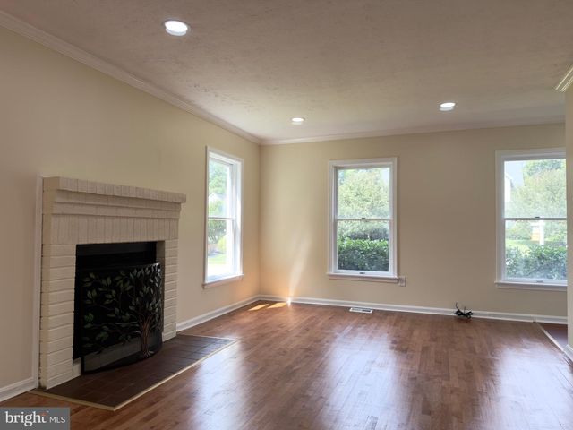 1 HARDY CT, Baltimore, MD 21204