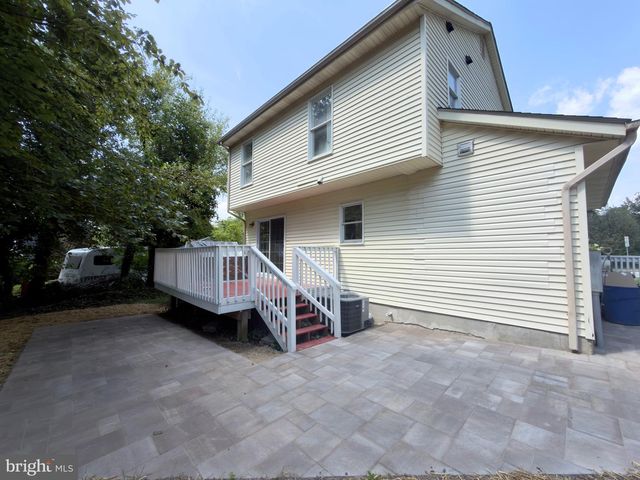 1 HARDY CT, Baltimore, MD 21204