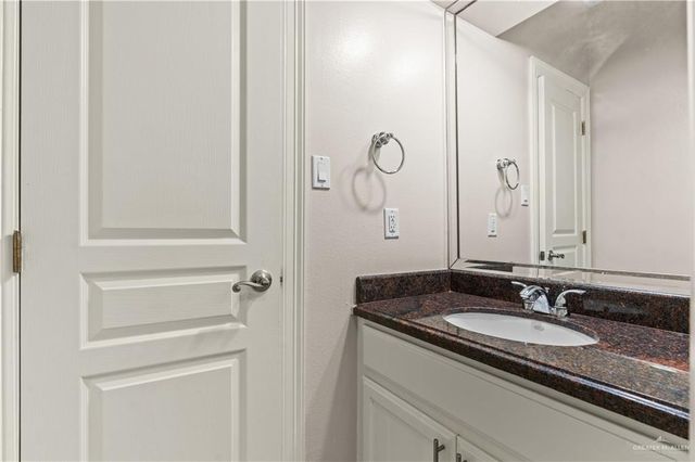 3514 Los Lagos Drive, Edinburg, TX 78542