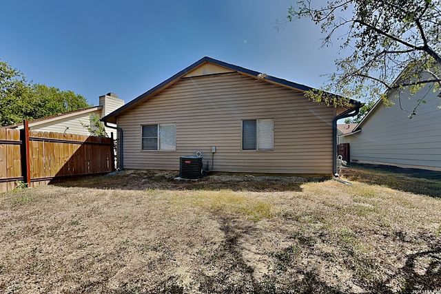 16635 Saltgrass Street, San Antonio, TX 78247