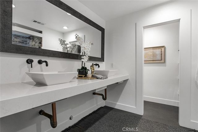 356 E Cumberland, Upland, CA 91786