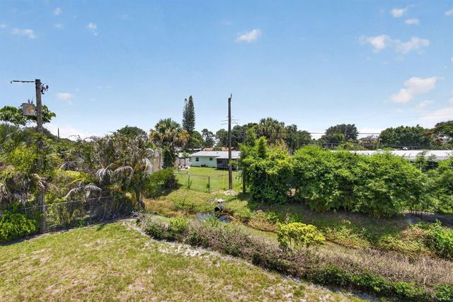 708 SW Gardens Boulevard, Palm City, FL 34990