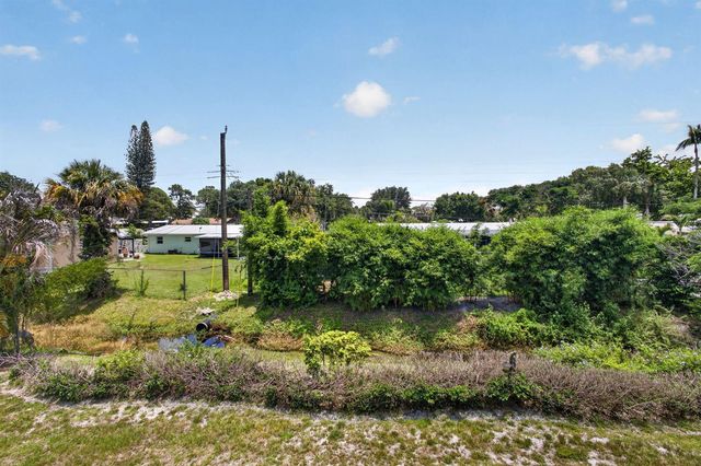 708 SW Gardens Boulevard, Palm City, FL 34990