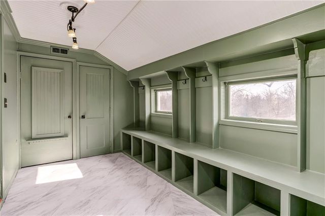 405 E 267th Street, Cleveland, MO 64734