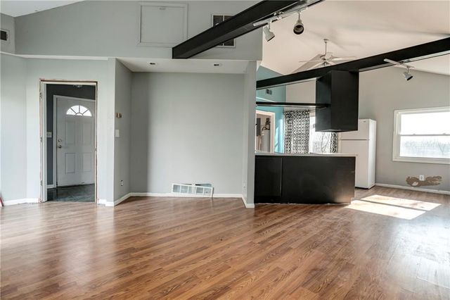 405 E 267th Street, Cleveland, MO 64734