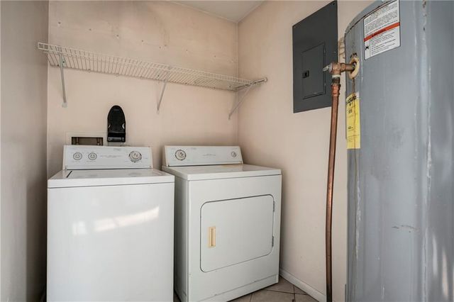 405 E 267th Street, Cleveland, MO 64734