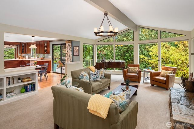 14616 216th Avenue NE, Woodinville, WA 98077