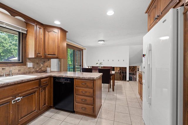 2016 BALTIC TERRACE, Green Bay, WI 54311