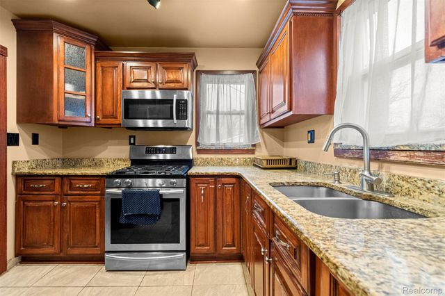 4836 Firestone Street, Dearborn, MI 48126