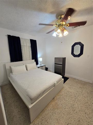 479 E 15th Street 1, Hialeah, FL 33010