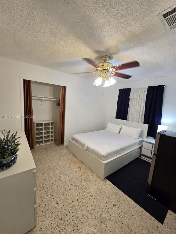 479 E 15th Street 1, Hialeah, FL 33010