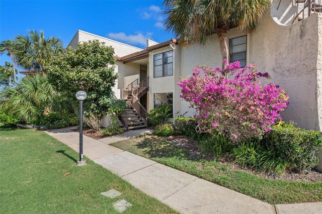 2571 CYPRUS DRIVE 1-201, Palm Harbor, FL 34684