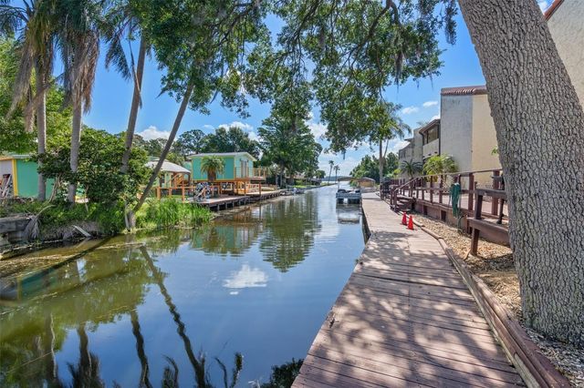 2571 CYPRUS DRIVE 1-201, Palm Harbor, FL 34684