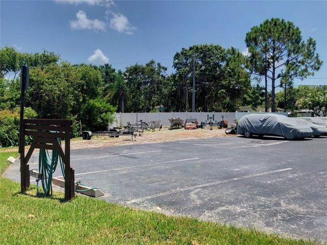 2571 CYPRUS DRIVE 1-201, Palm Harbor, FL 34684