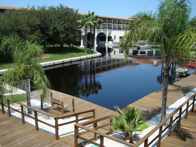 2571 CYPRUS DRIVE 1-201, Palm Harbor, FL 34684
