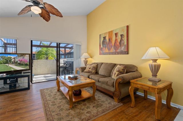 2571 CYPRUS DRIVE 1-201, Palm Harbor, FL 34684