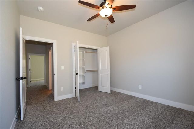 32 Dirleton Drive, Bella Vista, AR 72715