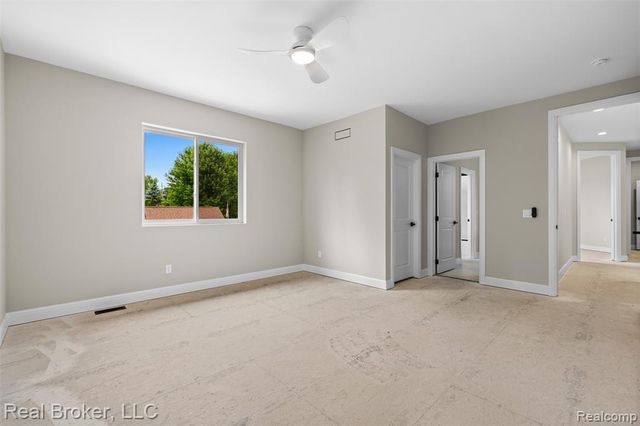 12114 22 Mile Rd, Shelby Twp, MI 48315