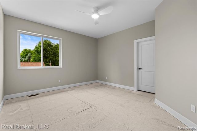 12114 22 Mile Rd, Shelby Twp, MI 48315